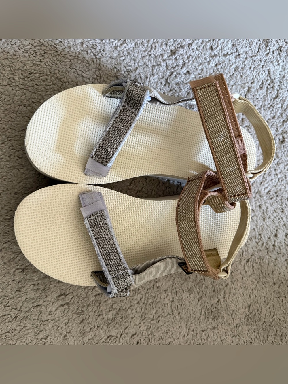 Women’s size 8 Teva Platform Sandals